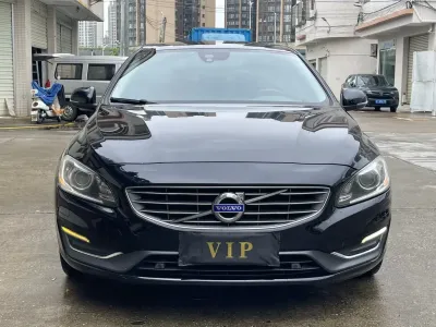 Volvo S60 2014, фото 2