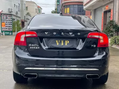 Volvo S60 2014, фото 5