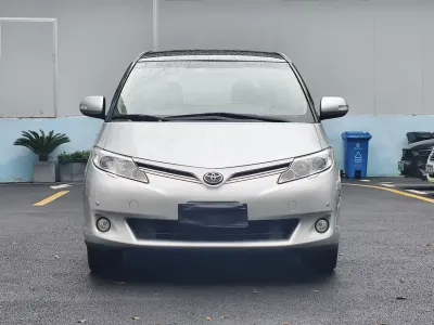 Toyota Previa 2015, фото 2