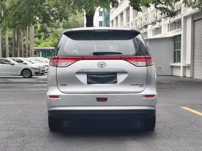 Toyota Previa 2015, фото 5