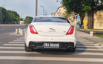 Jaguar Xj 2018, фото 6