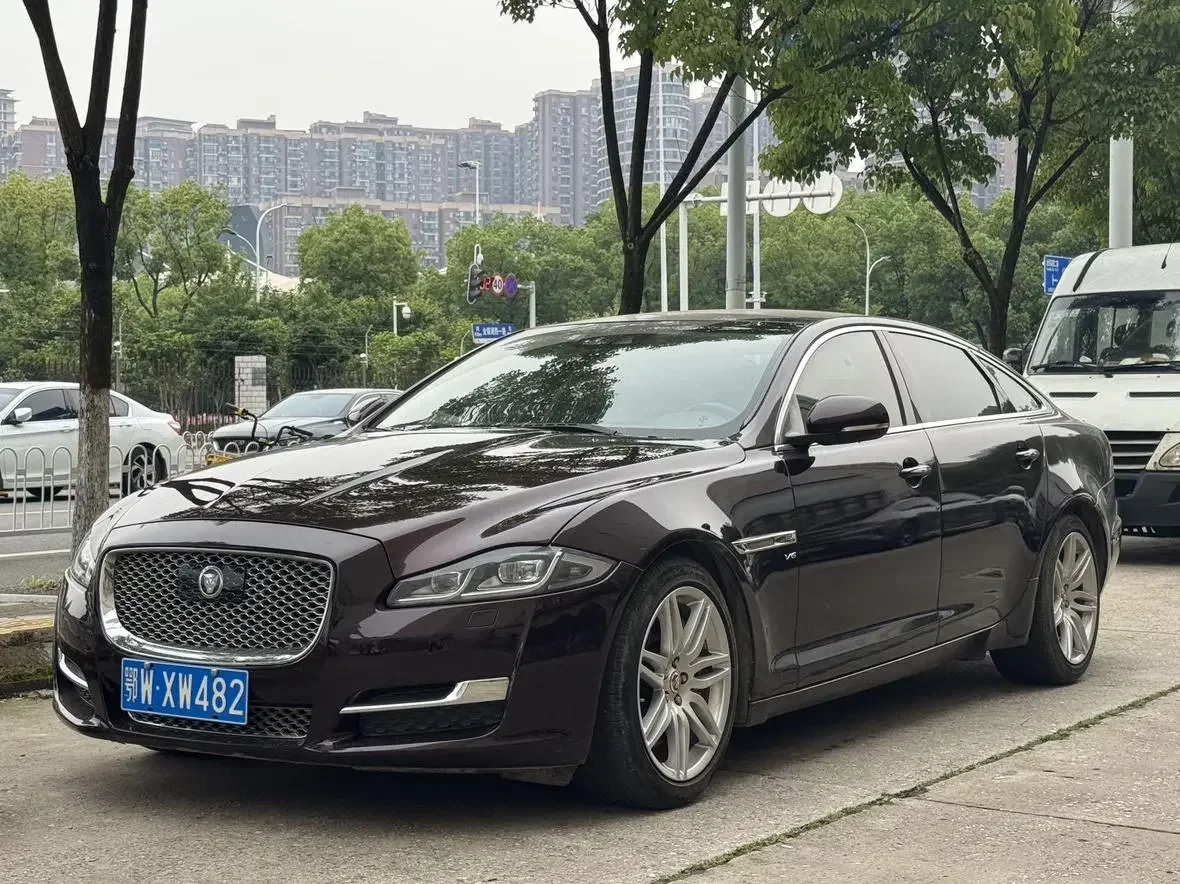 Jaguar Xj 2018