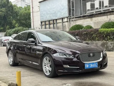 Jaguar Xj 2018, фото 3