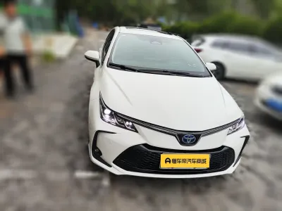 Toyota Corolla 2023, фото 2