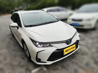 Toyota Corolla 2023, фото 3