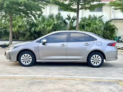 Toyota Corolla 2023, фото 4