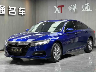 Honda Accord 2018, фото 1