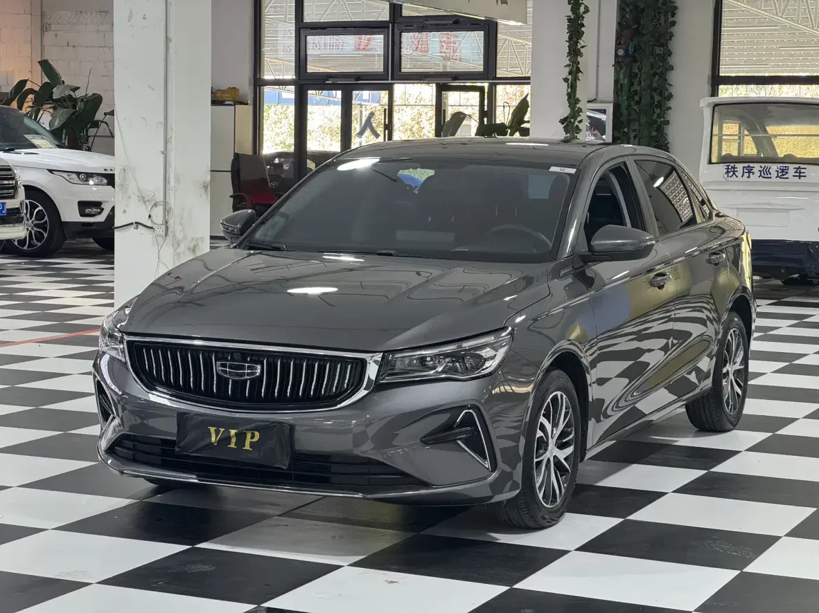 Geely Emgrand 2024