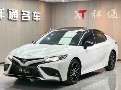 Toyota Camry 2022, фото 1