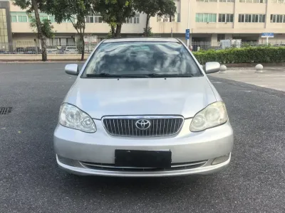 Toyota Corolla 2010, фото 2