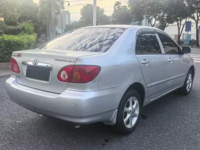 Toyota Corolla 2010, фото 6