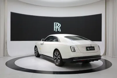 Rolls-Royce The-Shining 2026, фото 3