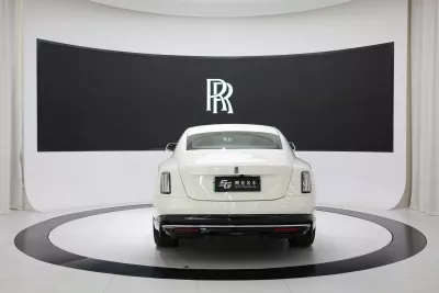Rolls-Royce The-Shining 2026, фото 4