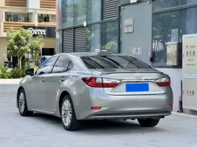 Lexus Es 2016, фото 4