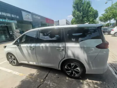 GAC Trumpchi-M6 2022, фото 2