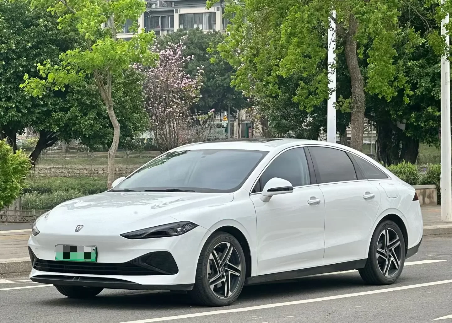 Roewe D7-Dmh 2024