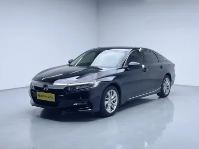Honda Accord 2019, фото 1