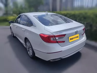 Honda Accord 2020, фото 6