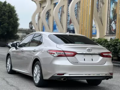Toyota Camry 2023, фото 5