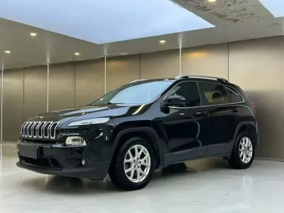 Jeep Cherokee 2016, фото 1