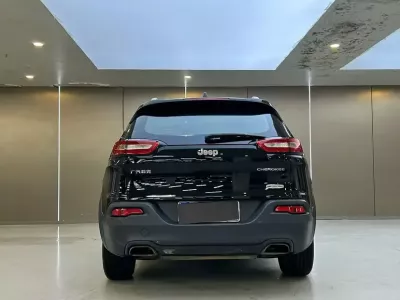 Jeep Cherokee 2016, фото 5