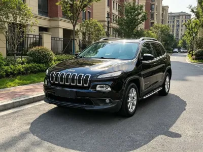 Jeep Cherokee 2016, фото 1