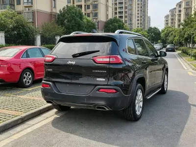 Jeep Cherokee 2016, фото 6