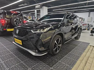 Toyota Crown-Kluger 2023, фото 1