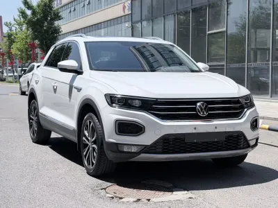 Volkswagen T-Roc 2023, фото 3