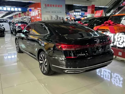 Volkswagen Passat 2024, фото 5