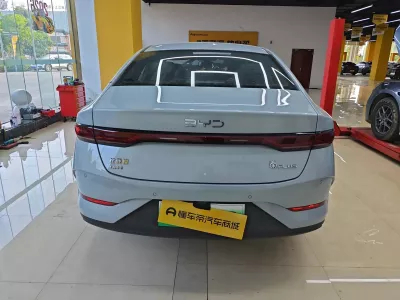 BYD Qin-Plus-Dm 2026, фото 5
