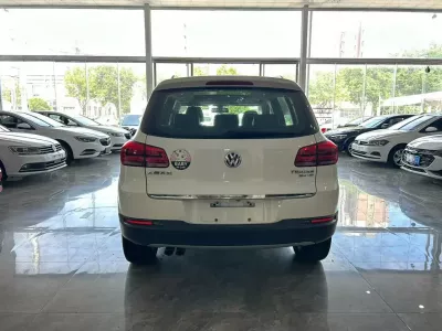 Volkswagen Tiguan 2016, фото 5