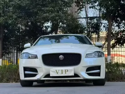 Jaguar Xf 2016, фото 2