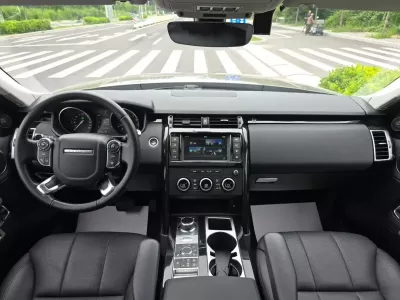 Land-Rover Discovery 2017, фото 6