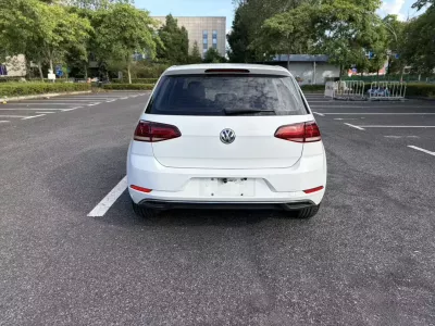 Volkswagen Golf 2018, фото 5