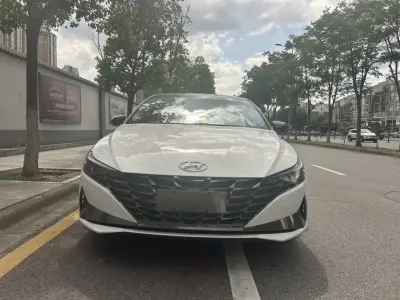 Hyundai Elantra 2020, фото 2
