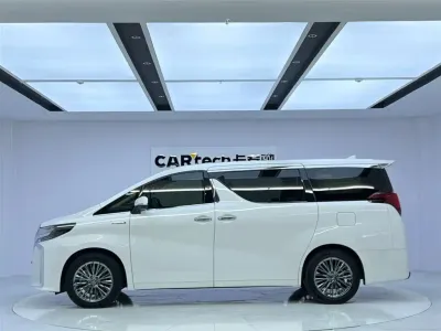 Toyota Alphard 2022, фото 2