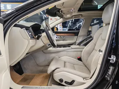 Volvo S90 Plug-in Hybrid 2020, фото 5