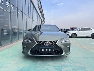 Lexus ES 2023, фото 2