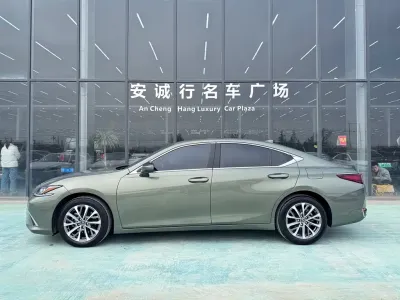Lexus ES 2023, фото 4