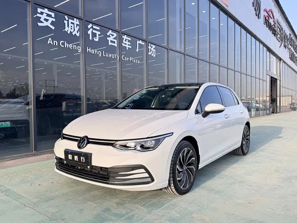 Volkswagen Golf 2022