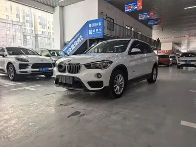 BMW X1 2016, фото 1
