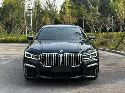 BMW 7 Series 2019, фото 2