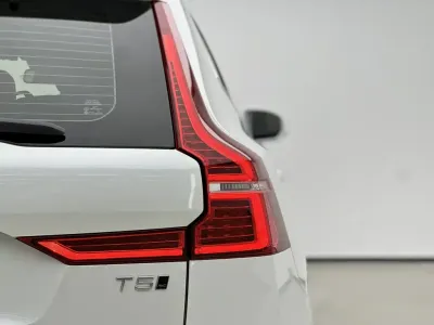 Volvo XC60 2021, фото 6
