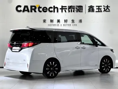 Toyota Elfa 2024, фото 5
