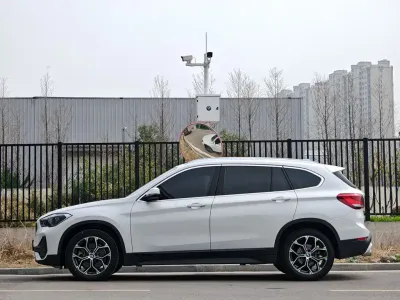 BMW X1 2021, фото 2