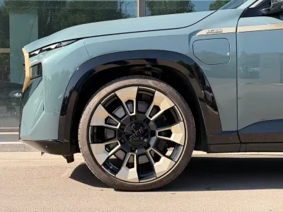 BMW XM 2023, фото 3