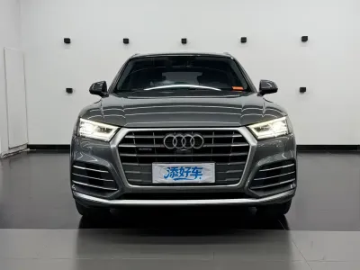 Audi Q5L 2019, фото 2
