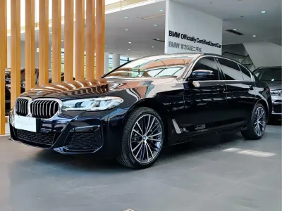 BMW 5 Series 2023, фото 1