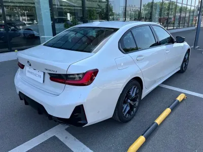 BMW 3 Series 2024, фото 5